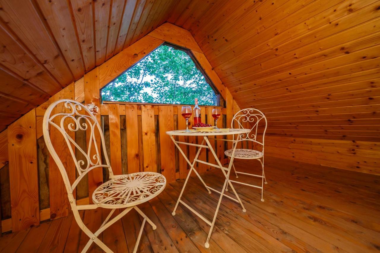 Plaški Beautiful Cottage With Heated Pool For 22 Ppl מראה חיצוני תמונה